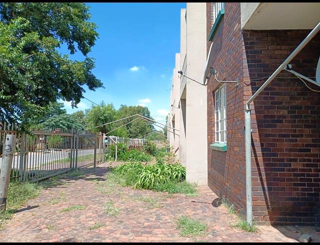 24 BEDROOM APARTMENT BLOCK FOR SALE IN PEACEHAVEN